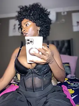 Candy-Heart online show from April 8, 2026, 12:21 am