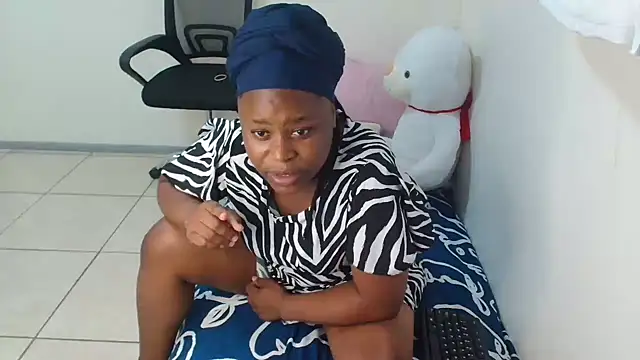 Snapshot of chocolete_candy chatting on December 4, 2025, 4:38 pm chocolete candy online show from December 4, 2025, 4:38 pm