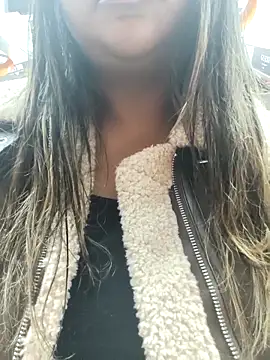 ArisaGonzalez online show from March 5, 2026, 1:29 pm