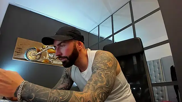 AronGrant online show from February 13, 2025, 11:28 am