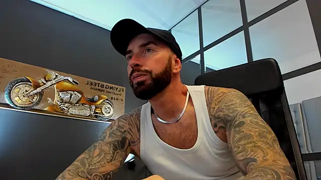 AronGrant online show from November 2, 2025, 10:28 am