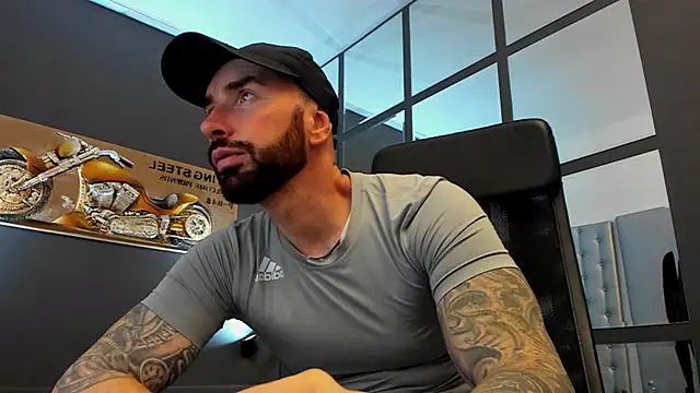 AronGrant online show from November 16, 2025, 10:10 am