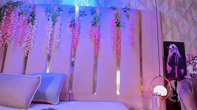 AlinaSweett online show from April 4, 2026, 2:58 pm