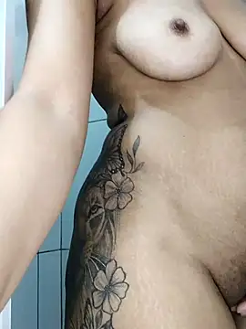 Snapshot of Su_Duarte_1 chatting on November 6, 2025, 2:34 am Su Duarte 1 online show from November 6, 2025, 2:34 am