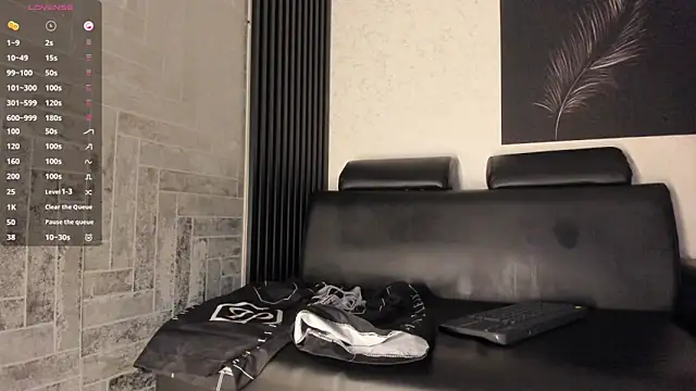 Lil Curved online show from September 19, 2025, 11:33 am