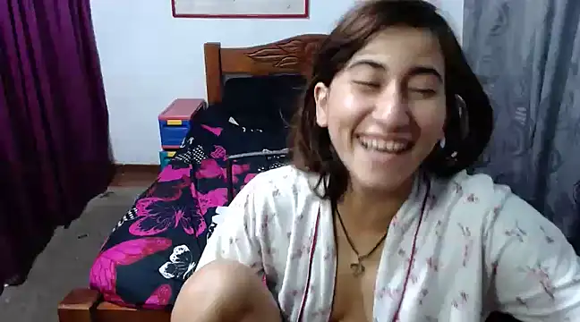 LadyMilk003 online show from December 5, 2024, 6:55 pm