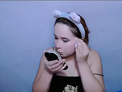 SubLayla01 online show from March 21, 2026, 6:00 pm