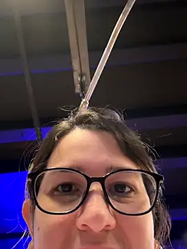 amooraaamoon online show from November 12, 2025, 1:33 pm