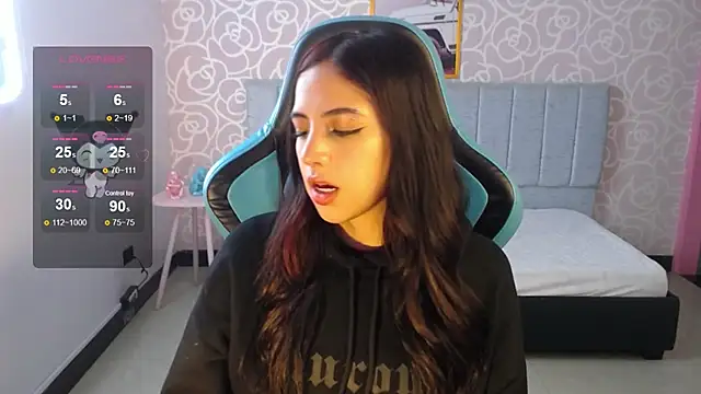 ninfa1 ch online show from January 10, 2025, 11:33 am