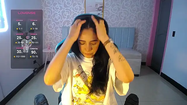 ninfa1 ch online show from February 3, 2025, 11:09 am