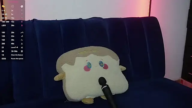 Snapshot of abby__make chatting on October 17, 2025, 3:36 pm abby make online show from October 17, 2025, 3:36 pm