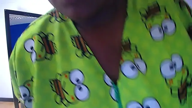 exotic karmella online show from February 13, 2026, 10:28 pm