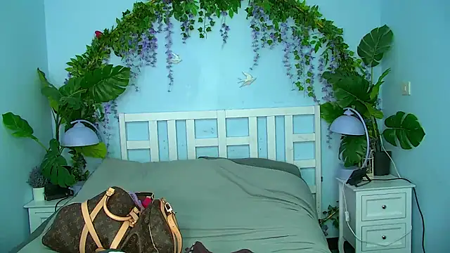 FerrariRedxBabestation online show from March 8, 2026, 1:26 pm