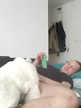 Kamien32 online show from February 23, 2026, 7:17 am