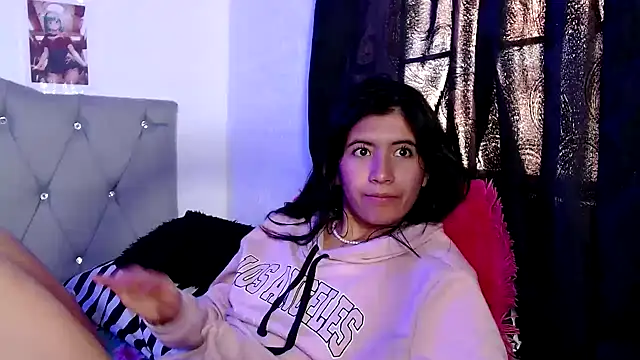 Yeimy sweetf online show from January 22, 2025, 7:56 pm