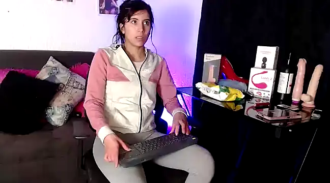 Yeimy sweetf online show from January 29, 2025, 11:56 pm