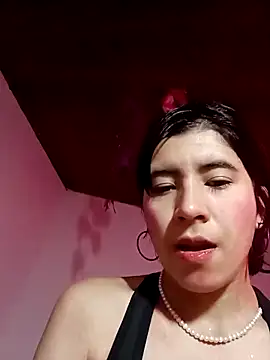 Yeimy sweetf online show from February 7, 2025, 4:35 pm