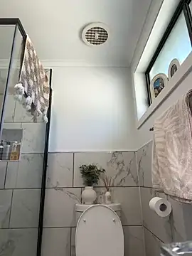 aus queen online show from March 11, 2025, 12:11 am