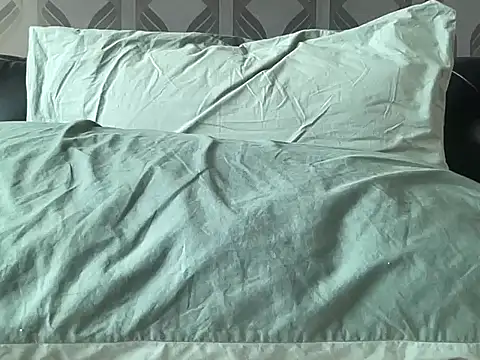 Goodgurldiana  online show from December 2, 2025, 2:17 am