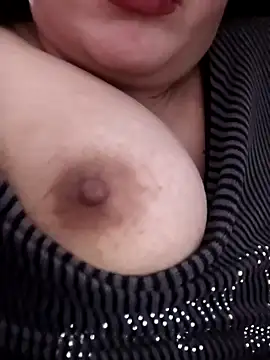 carmelasexy online show from March 28, 2026, 12:43 am