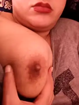 carmelasexy online show from April 5, 2026, 10:34 am