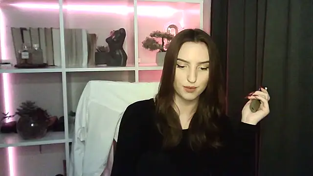 X Alisa online show from November 3, 2025, 7:26 pm