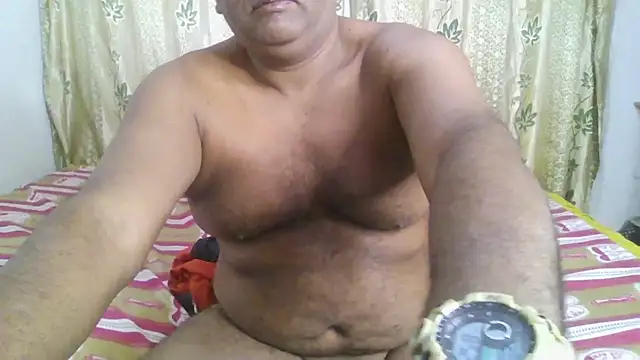 Snapshot of Beargryzzly chatting on December 11, 2024, 1:49 pm Beargryzzly online show from December 11, 2024, 1:49 pm