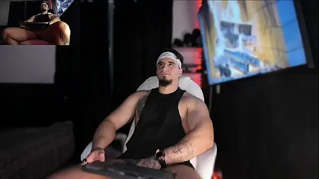 kingbear777 online show from December 5, 2024, 5:06 pm