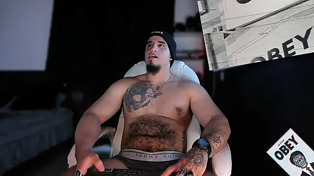 kingbear777 online show from February 9, 2025, 11:58 am