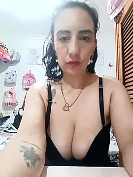 christine-x online show from January 9, 2026, 12:02 am