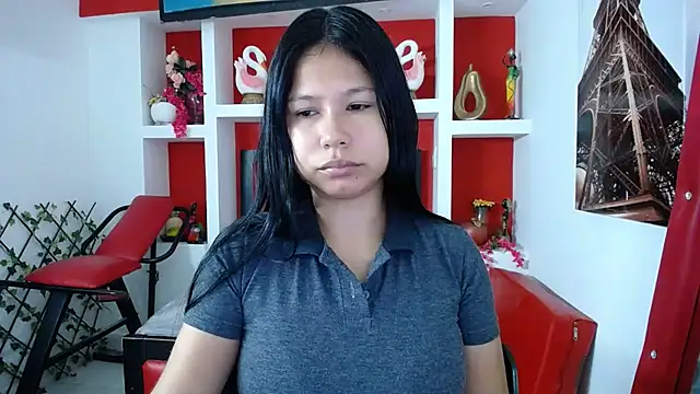 Letty Plugxo online show from September 23, 2025, 12:08 pm