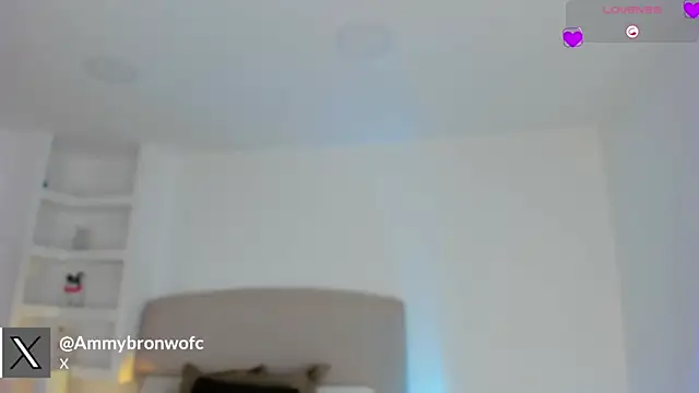 Snapshot of Ammy_xx chatting on September 26, 2025, 8:24 pm Ammy xx online show from September 26, 2025, 8:24 pm