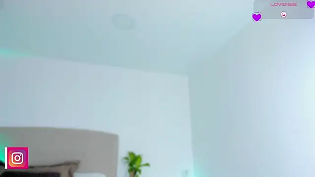 Snapshot of Ammy_xx chatting on February 19, 2026, 7:32 pm Ammy xx online show from February 19, 2026, 7:32 pm