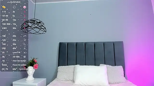 ScarletGV online show from March 22, 2025, 4:04 pm