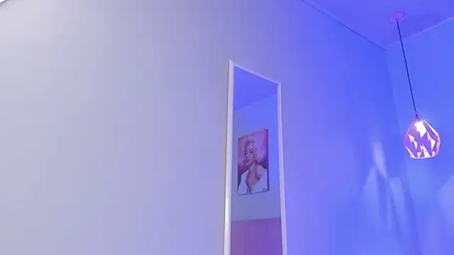 ScarletGV online show from March 11, 2026, 5:35 am