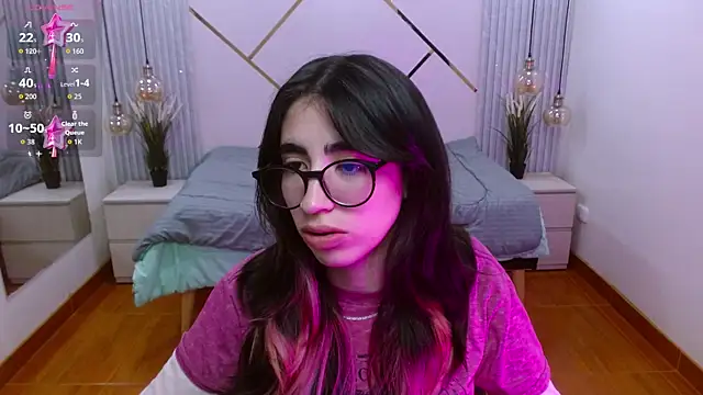 LenaRoses online show from December 5, 2025, 6:04 pm