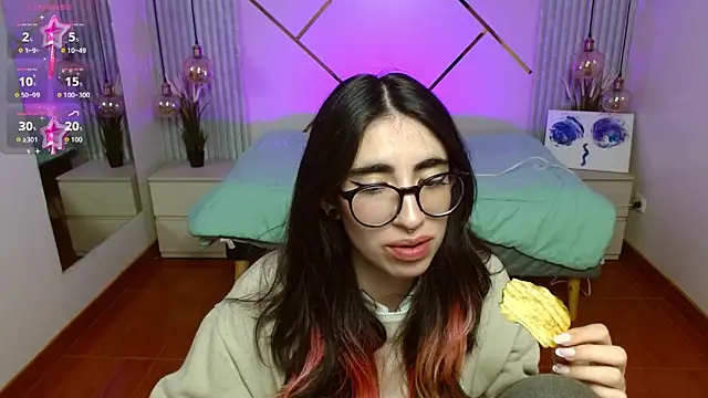 LenaRoses online show from February 24, 2026, 8:18 pm