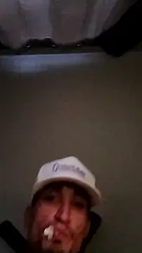 Snapshot of lRainbowBoy chatting on January 10, 2026, 11:53 pm lRainbowBoy online show from January 10, 2026, 11:53 pm