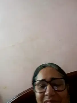 Snapshot of _candi chatting on February 11, 2025, 12:27 pm candi online show from February 11, 2025, 12:27 pm