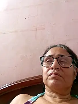 Snapshot of _candi chatting on February 15, 2025, 7:28 pm candi online show from February 15, 2025, 7:28 pm