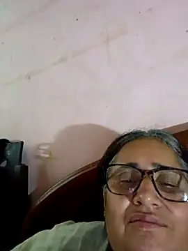 Snapshot of _candi chatting on February 22, 2025, 11:35 am candi online show from February 22, 2025, 11:35 am