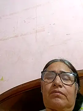 Snapshot of _candi chatting on February 23, 2025, 10:06 am candi online show from February 23, 2025, 10:06 am