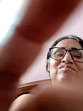 Snapshot of _candi chatting on February 23, 2025, 6:56 pm candi online show from February 23, 2025, 6:56 pm