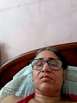 Snapshot of _candi chatting on February 25, 2025, 2:11 pm candi online show from February 25, 2025, 2:11 pm