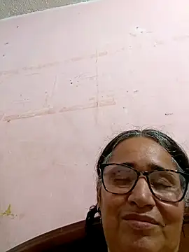 Snapshot of _candi chatting on February 25, 2025, 10:18 pm candi online show from February 25, 2025, 10:18 pm