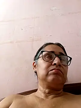 Snapshot of _candi chatting on February 26, 2025, 7:16 pm candi online show from February 26, 2025, 7:16 pm