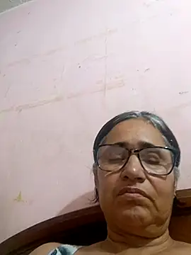 Snapshot of _candi chatting on February 28, 2025, 5:15 am candi online show from February 28, 2025, 5:15 am