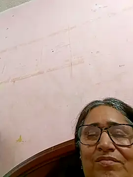 Snapshot of _candi chatting on March 5, 2025, 10:10 pm candi online show from March 5, 2025, 10:10 pm