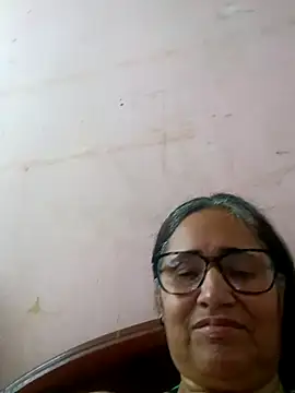Snapshot of _candi chatting on March 9, 2025, 12:09 pm candi online show from March 9, 2025, 12:09 pm