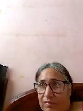 Snapshot of _candi chatting on March 15, 2025, 3:37 pm candi online show from March 15, 2025, 3:37 pm
